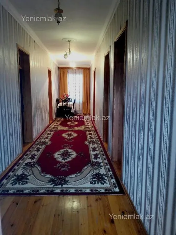 Satılır 4 otaqlı həyət evi 132 m²