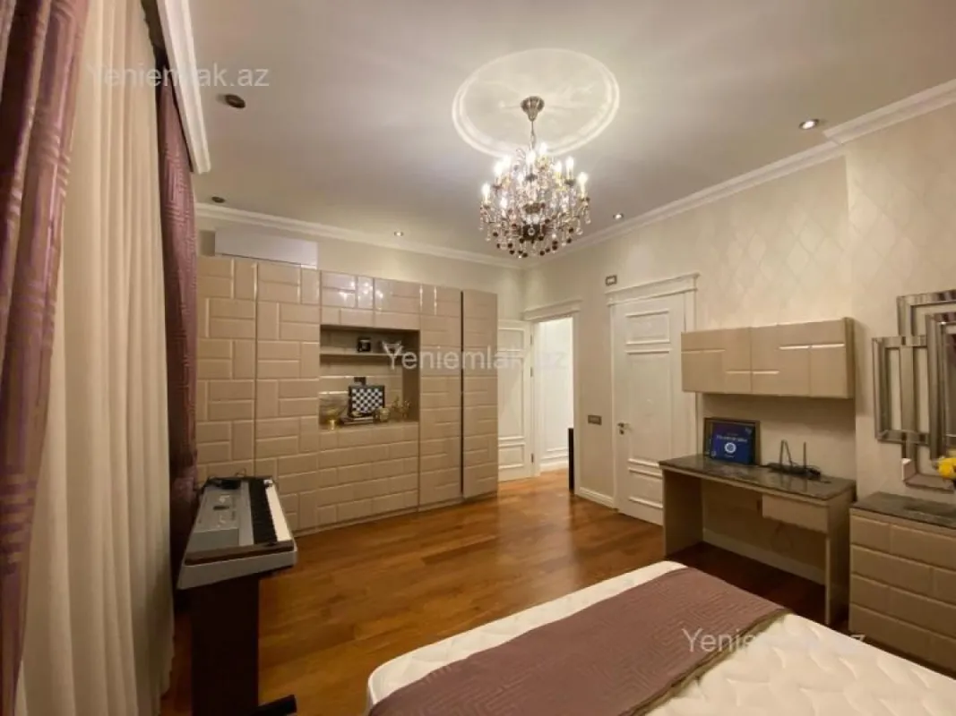 Satılır 4 otaqlı yeni tikili 195 m²