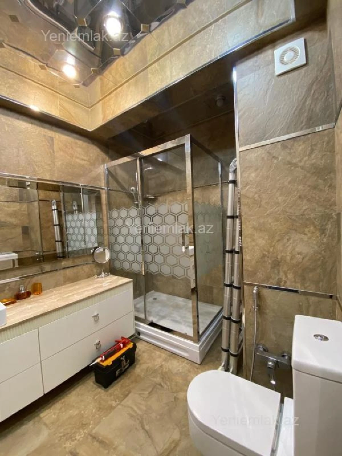 Satılır 4 otaqlı yeni tikili 195 m²