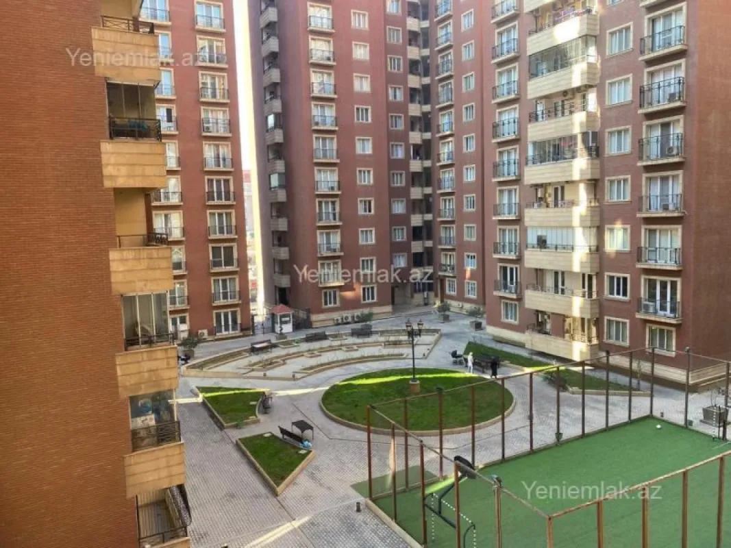 Satılır 4 otaqlı yeni tikili 195 m²