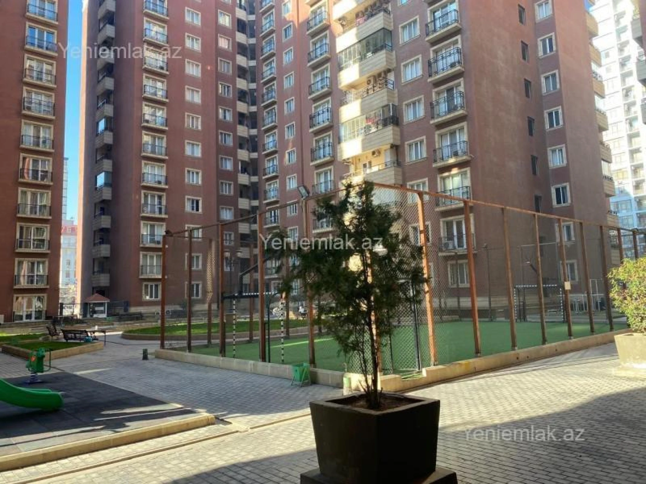 Satılır 4 otaqlı yeni tikili 195 m²