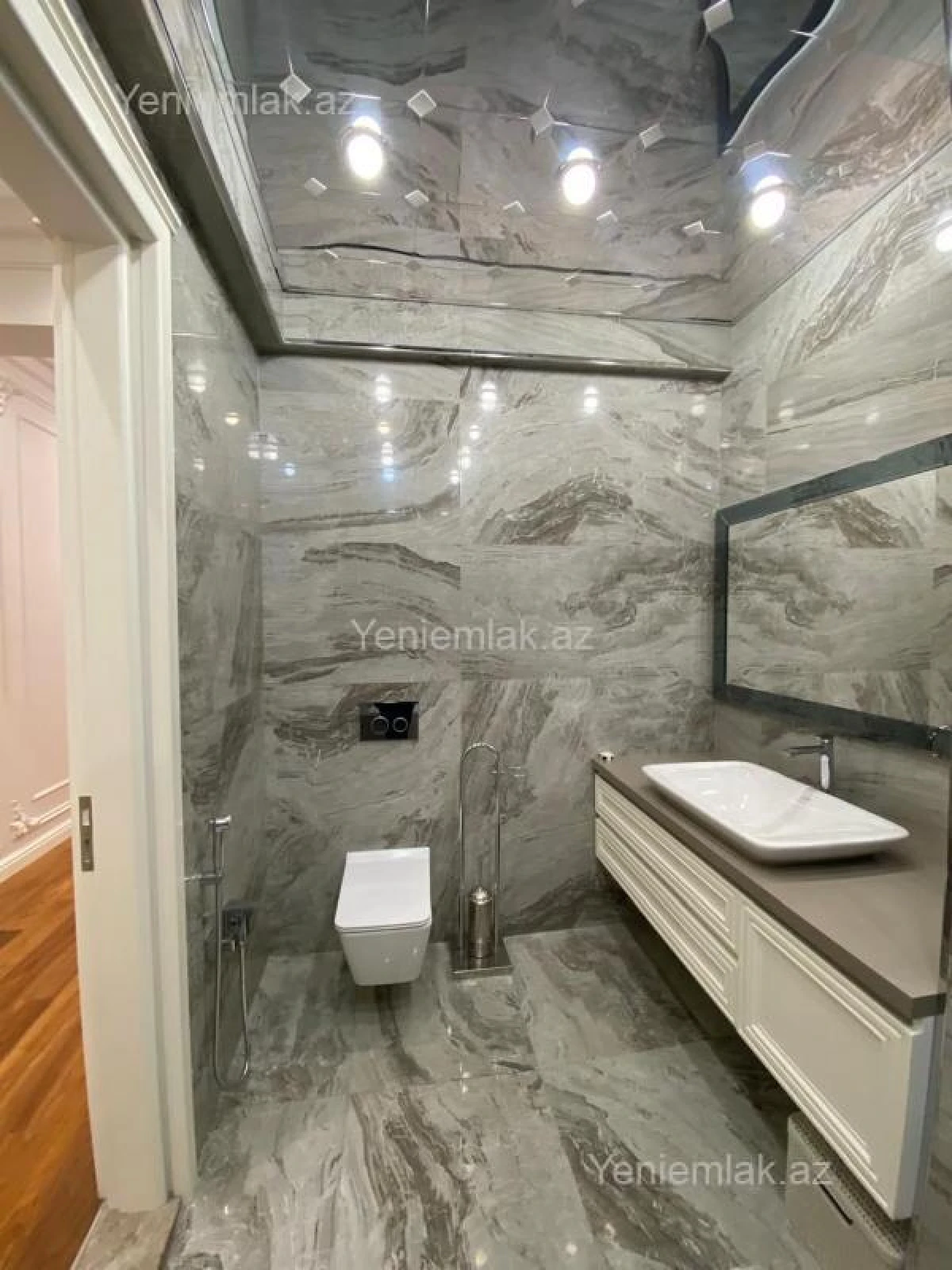 Satılır 4 otaqlı yeni tikili 195 m²