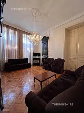 Satılır 2 otaqlı köhnə tikili 100 m² — Bakı, Səbail 2 otaq 100.00 m²