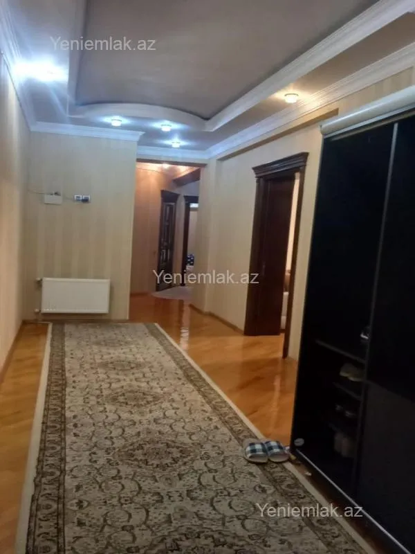Satılır 3 otaqlı yeni tikili 127 m²