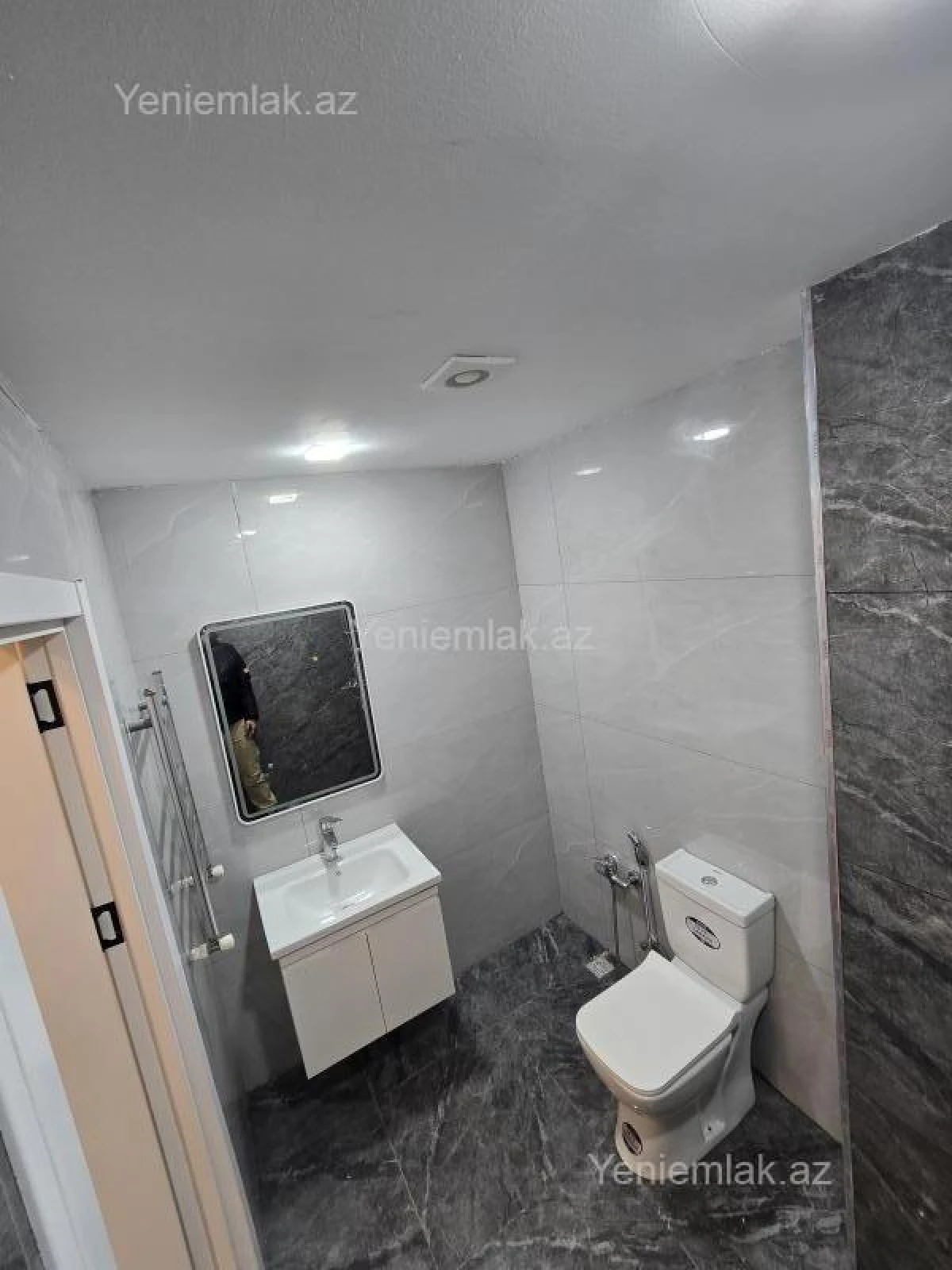 Satılır 3 otaqlı yeni tikili 70.4 m²