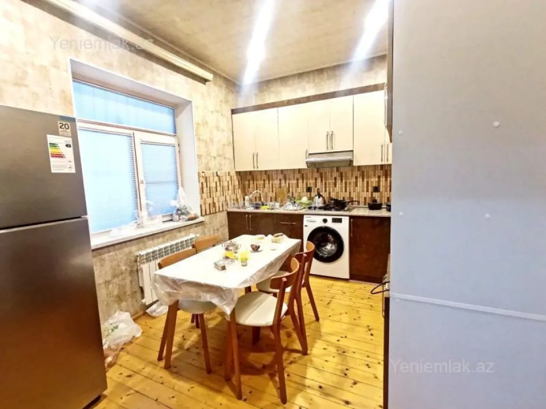 Satılır 4 otaqlı həyət evi 120 m²