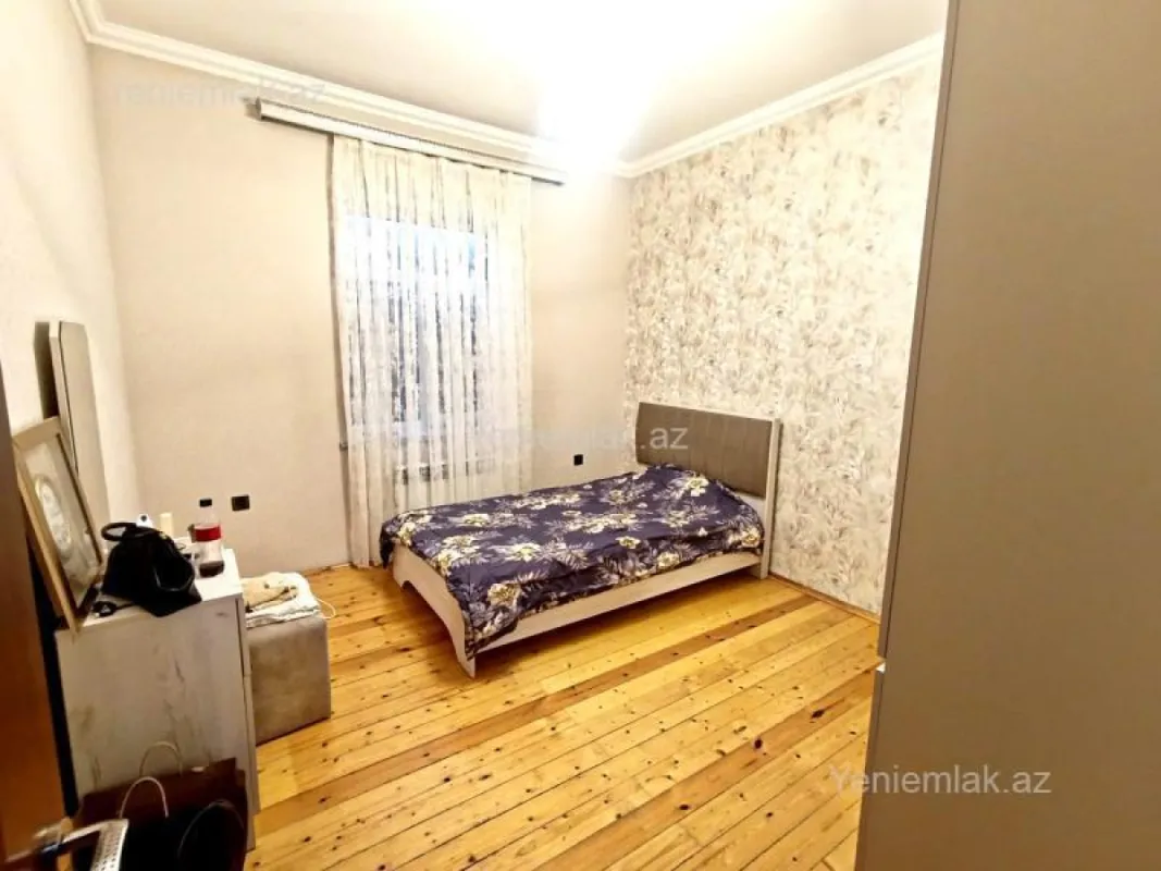 Satılır 4 otaqlı həyət evi 120 m²