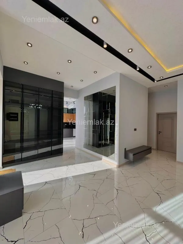 Satılır 4 otaqlı həyət evi 160 m²