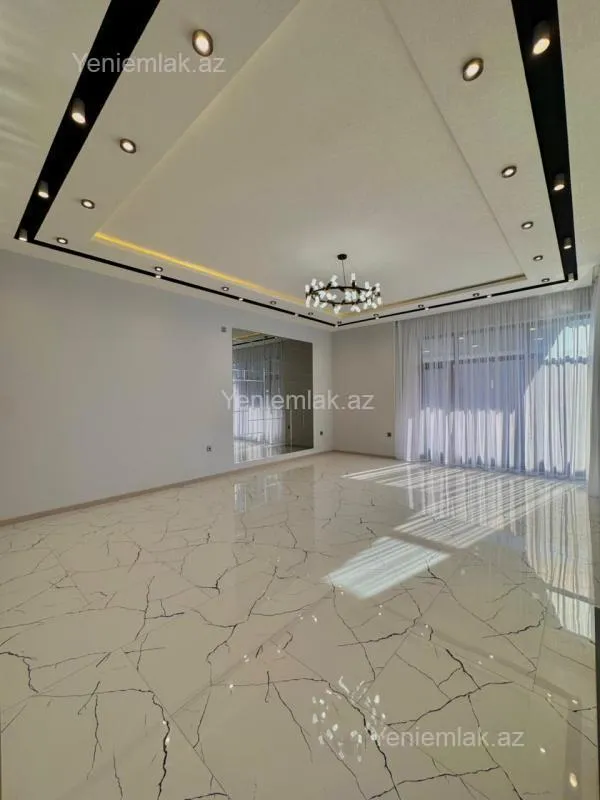 Satılır 4 otaqlı həyət evi 160 m²