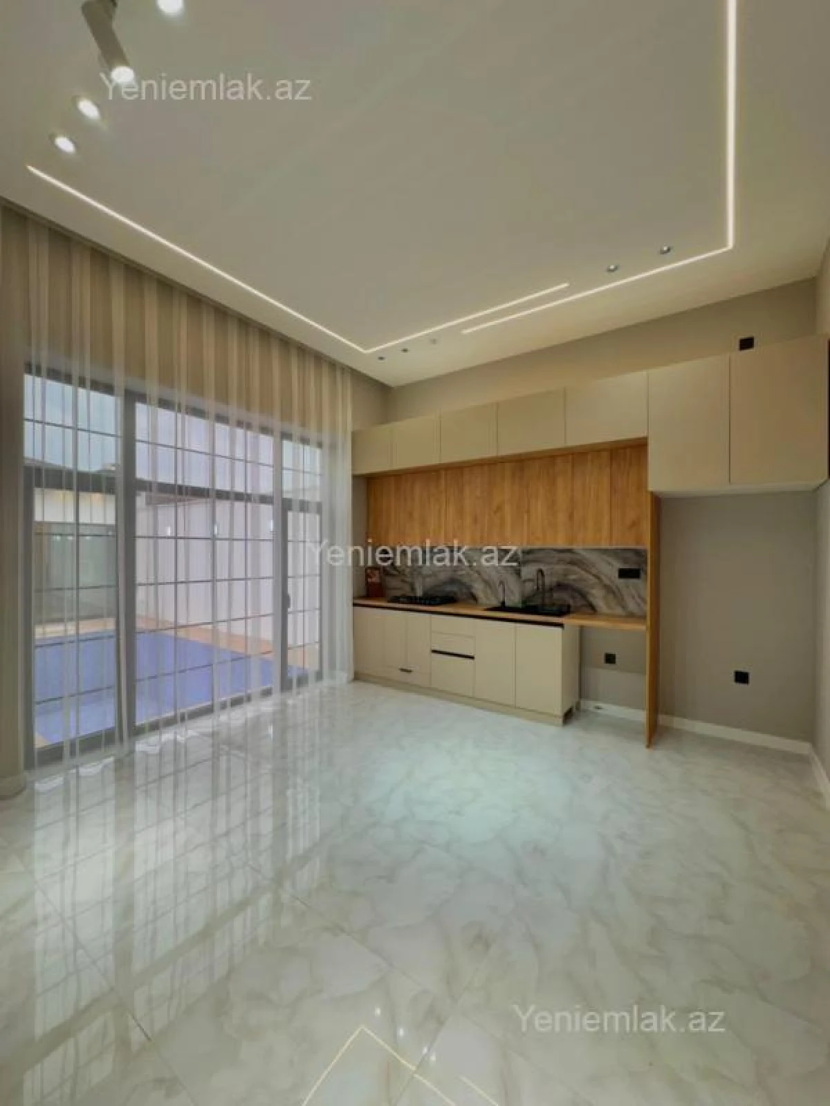 Satılır 4 otaqlı həyət evi 160 m²