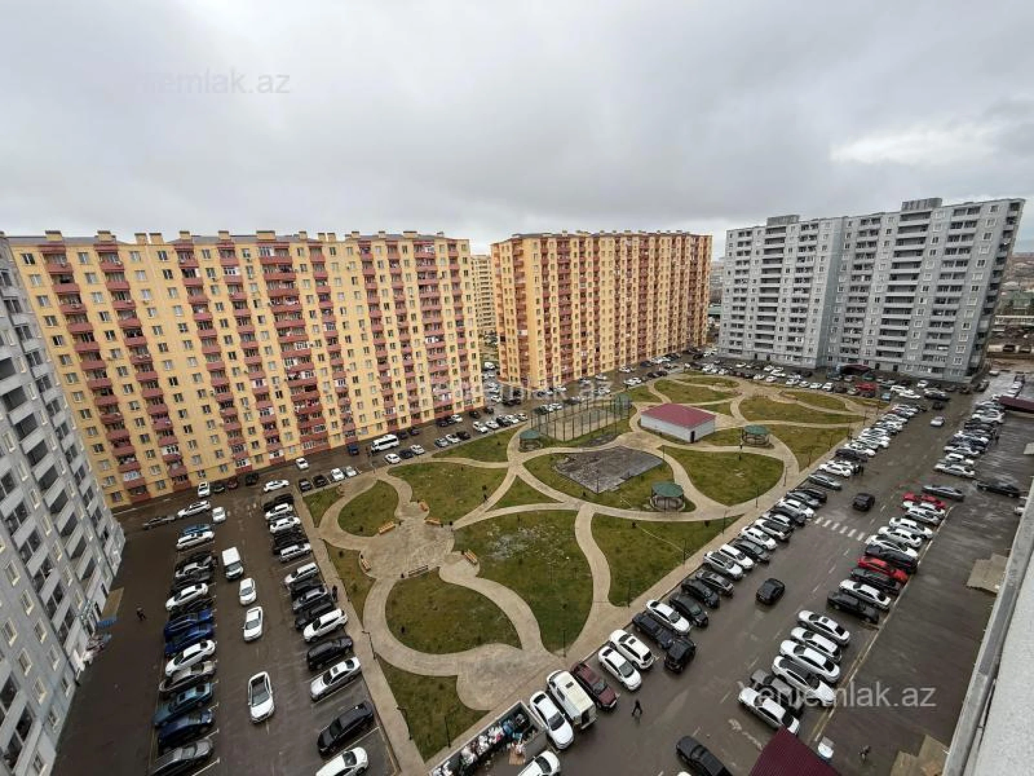 Satılır 2 otaqlı yeni tikili 86 m²