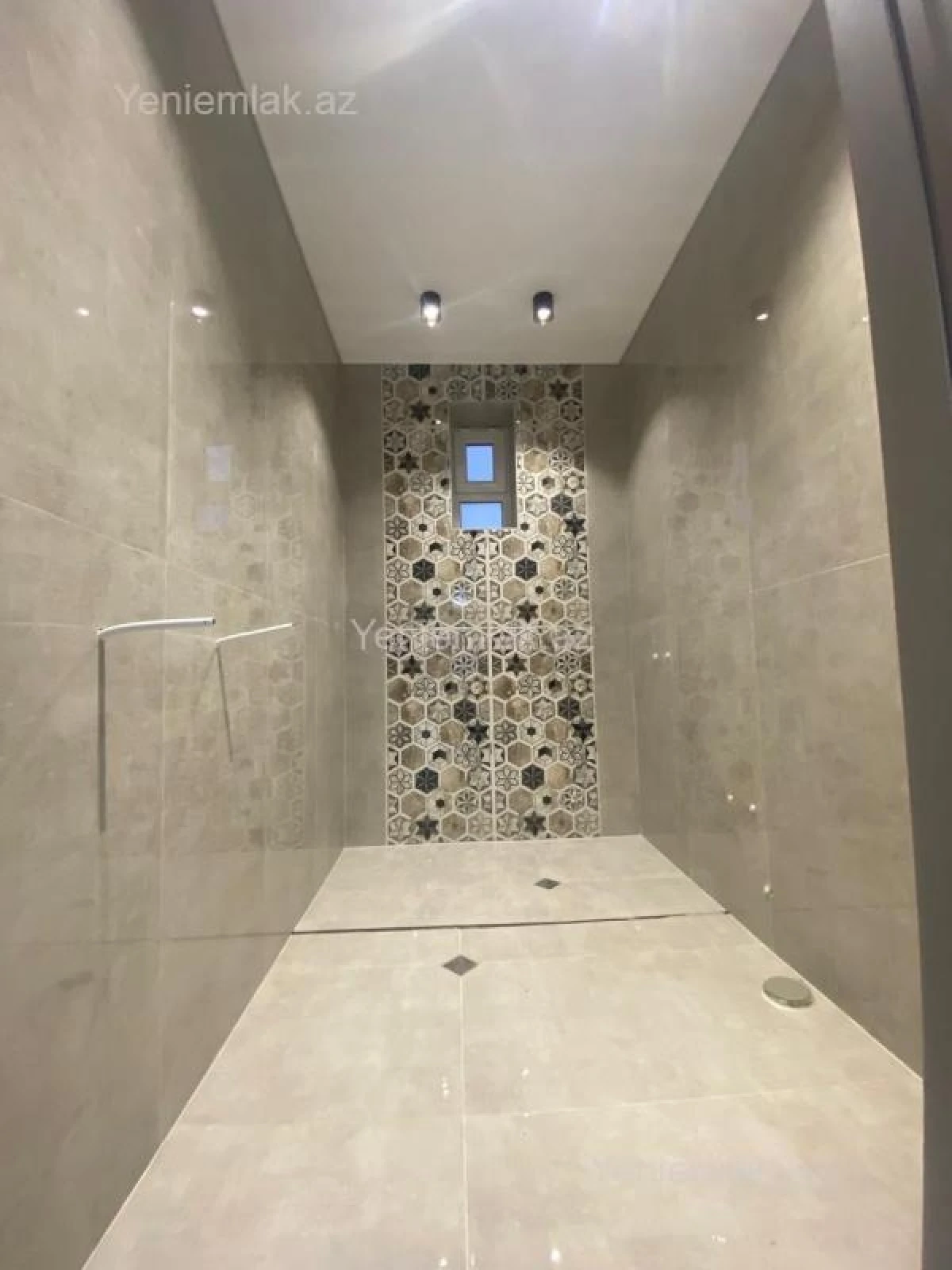 Satılır 4 otaqlı həyət evi 130 m²