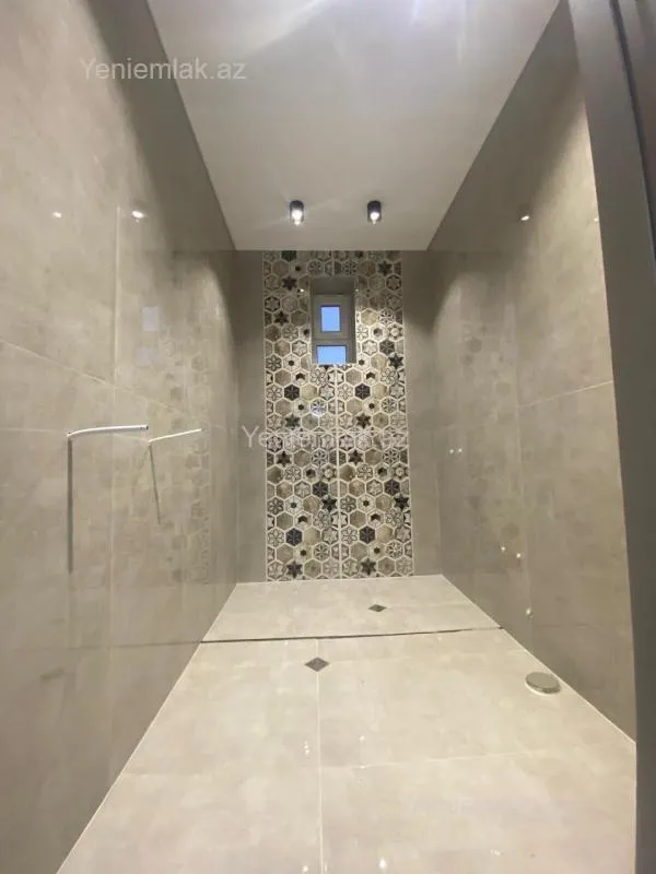 Satılır 4 otaqlı həyət evi 130 m²