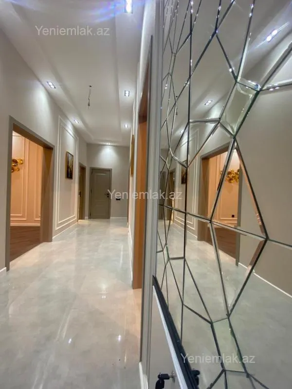 Satılır 4 otaqlı həyət evi 130 m²