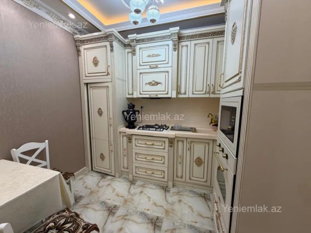 Satılır 2 otaqlı yeni tikili 80 m²