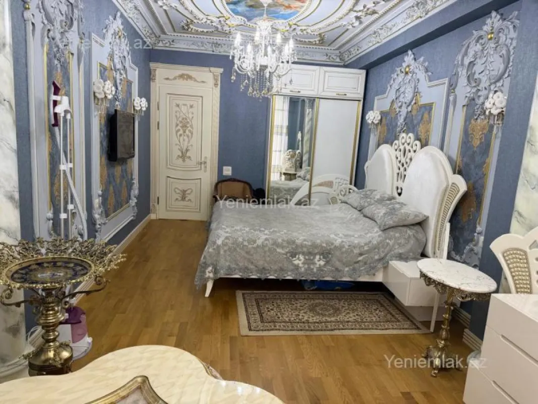 Satılır 2 otaqlı yeni tikili 80 m²