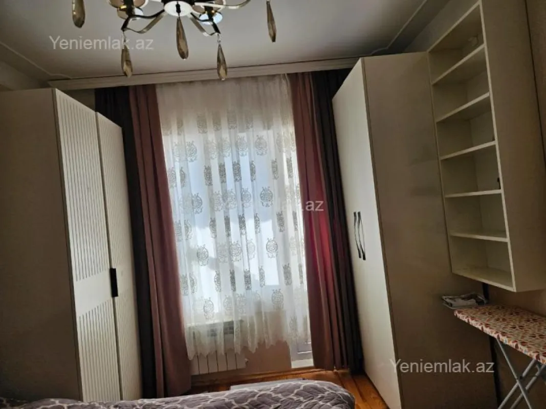 Satılır 2 otaqlı köhnə tikili 60 m²