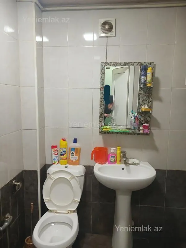 Satılır 3 otaqlı köhnə tikili 50 m²
