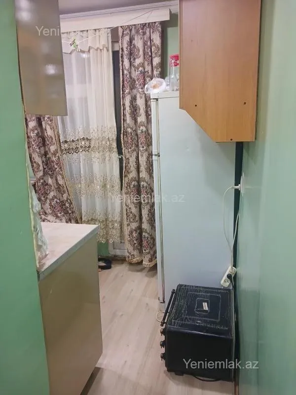 Satılır 3 otaqlı köhnə tikili 50 m²