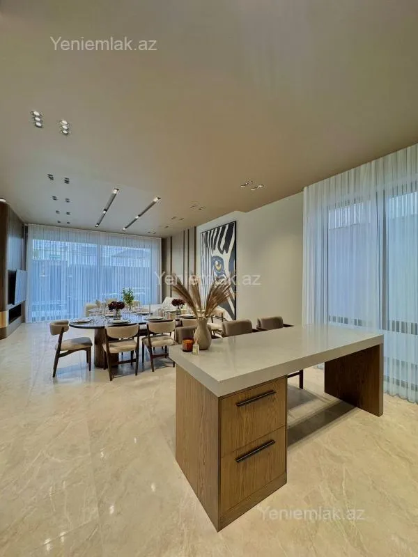 Satılır 4 otaqlı həyət evi 200 m²