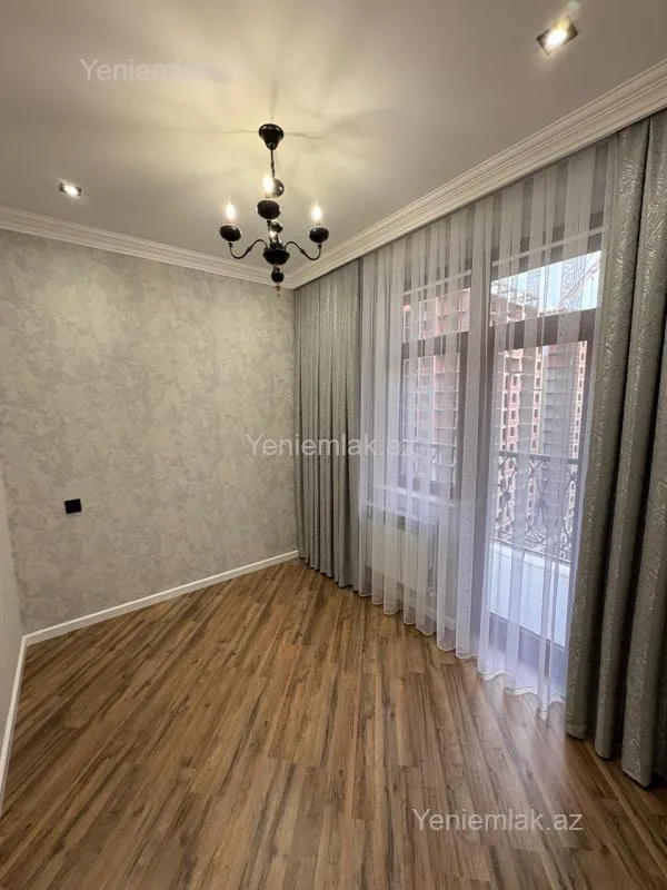 Satılır 4 otaqlı yeni tikili 120 m²