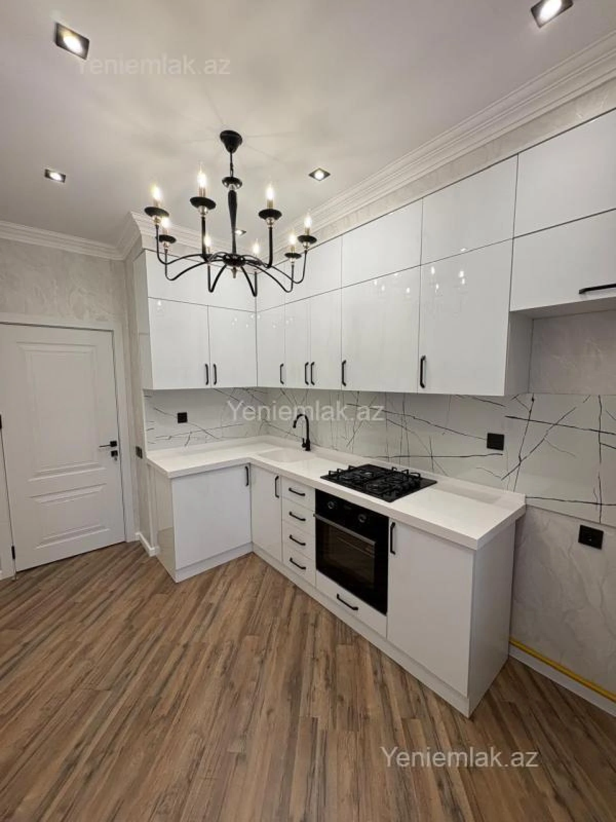 Satılır 4 otaqlı yeni tikili 120 m²