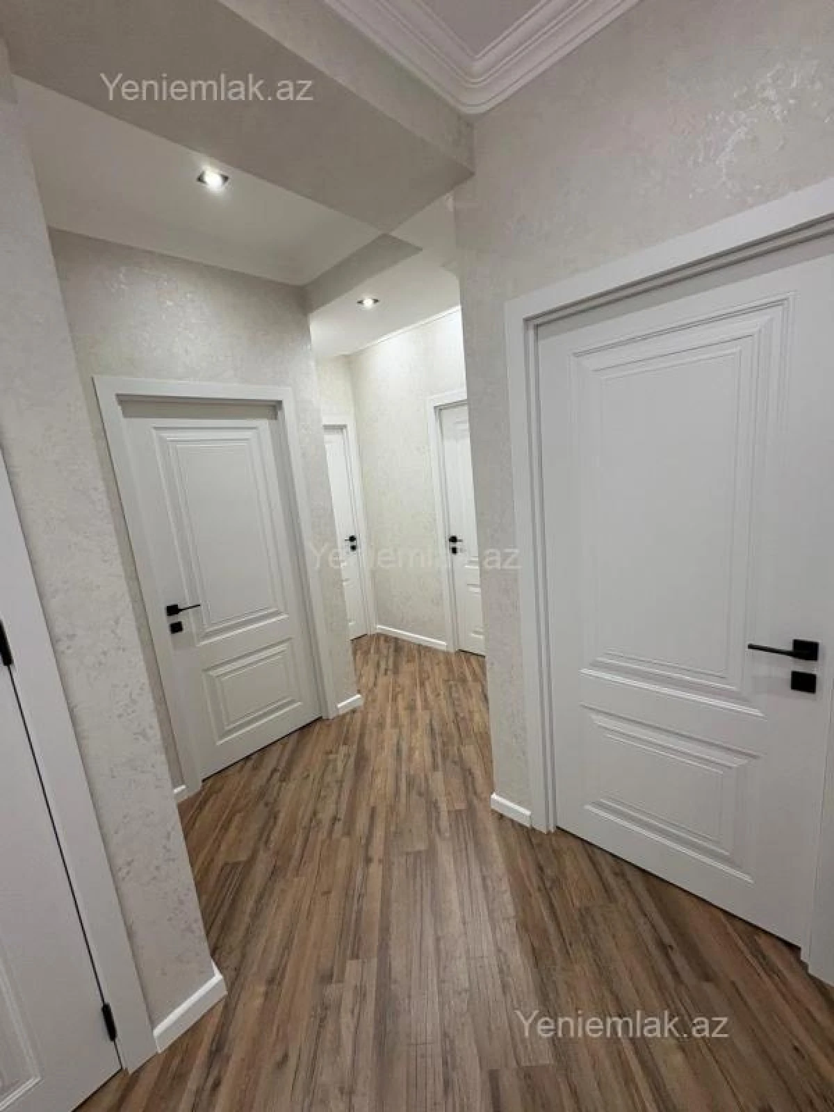 Satılır 4 otaqlı yeni tikili 120 m²