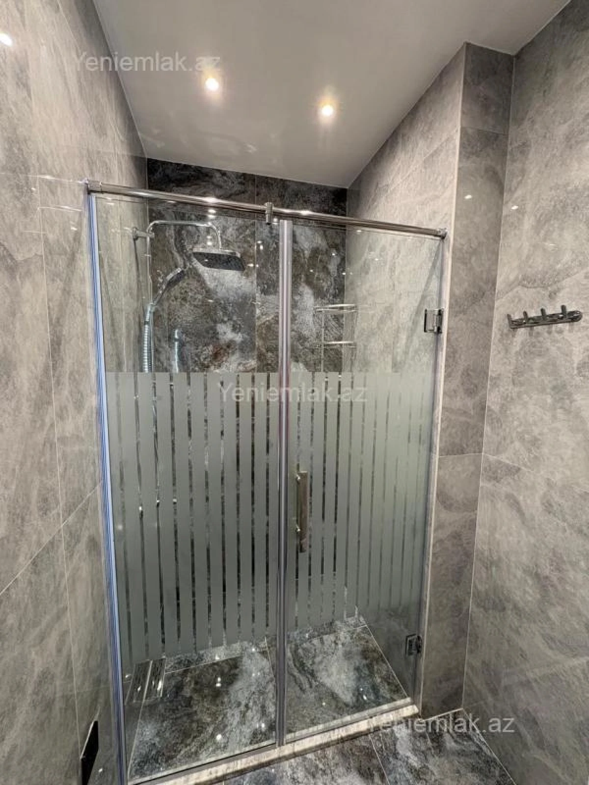 Satılır 4 otaqlı yeni tikili 120 m²