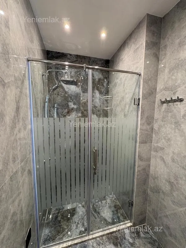 Satılır 4 otaqlı yeni tikili 120 m²