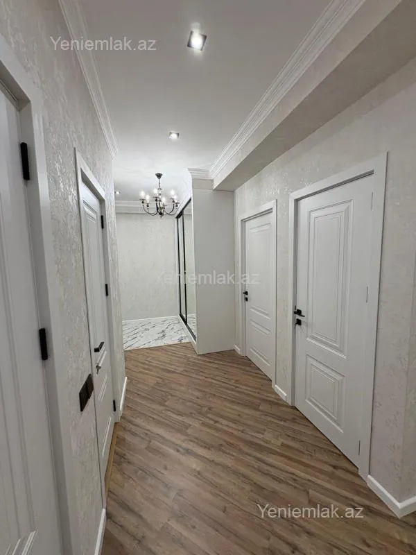 Satılır 4 otaqlı yeni tikili 120 m²