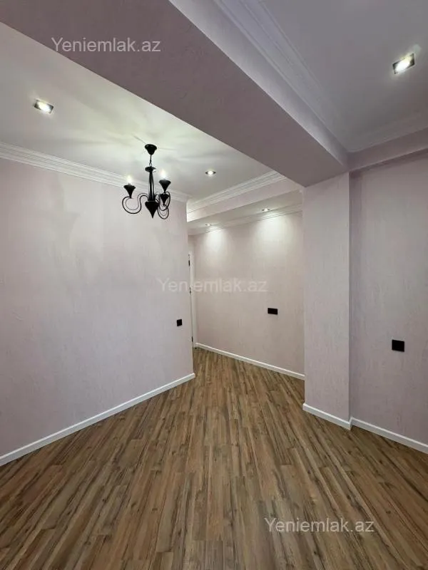 Satılır 4 otaqlı yeni tikili 120 m²