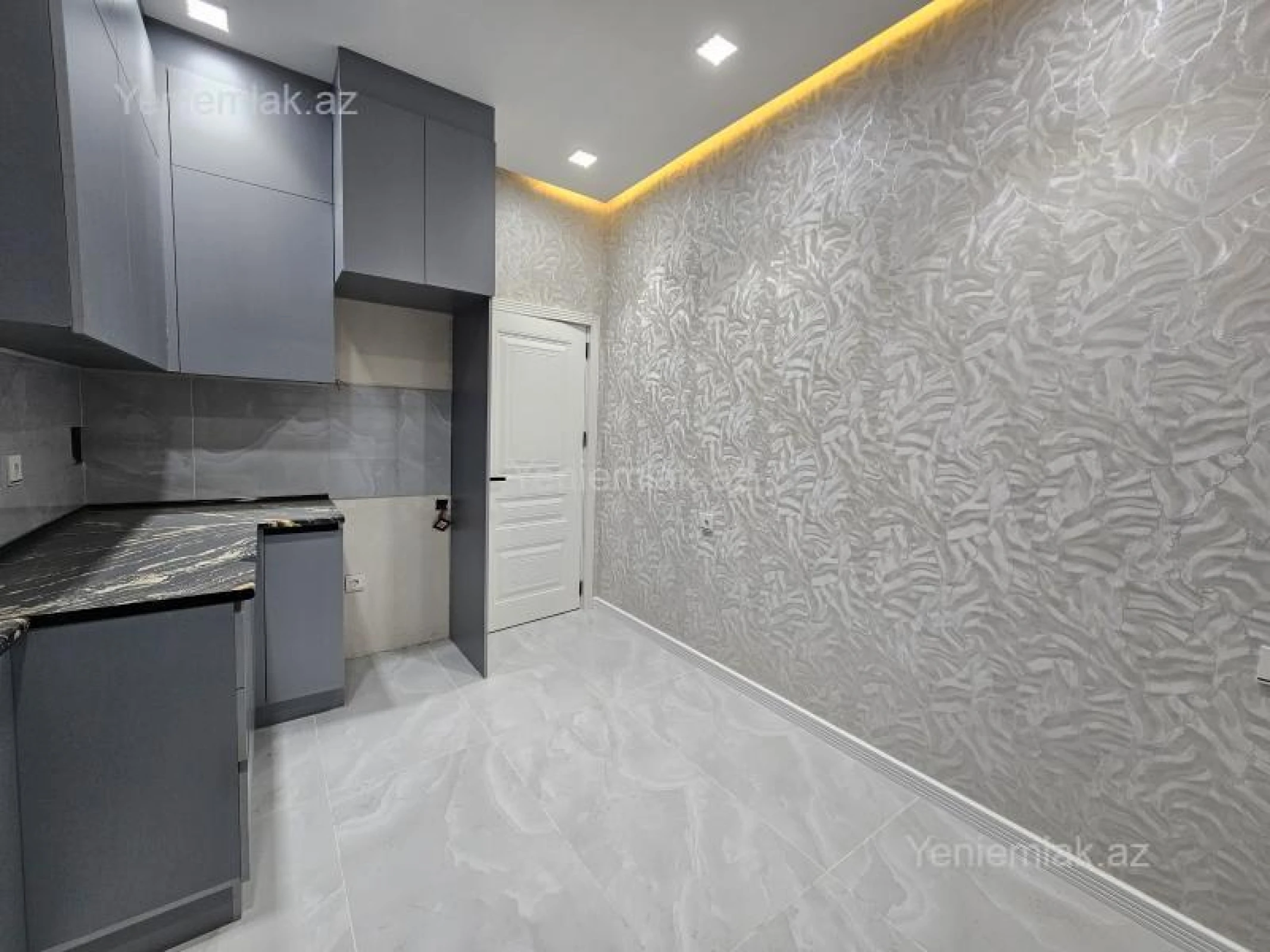 Satılır 2 otaqlı yeni tikili 81 m²