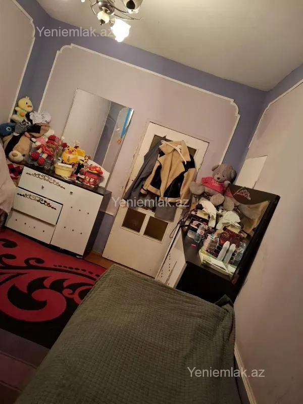 Satılır 4 otaqlı köhnə tikili 105 m²