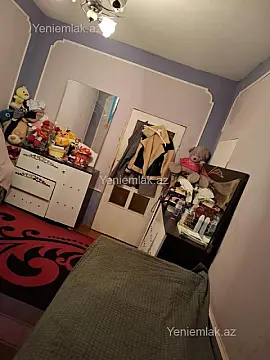 Satılır 4 otaqlı köhnə tikili 105 m²