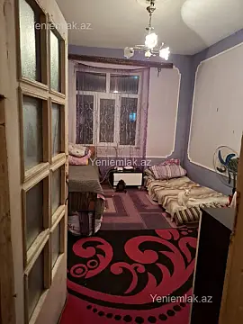 Satılır 4 otaqlı köhnə tikili 105 m²