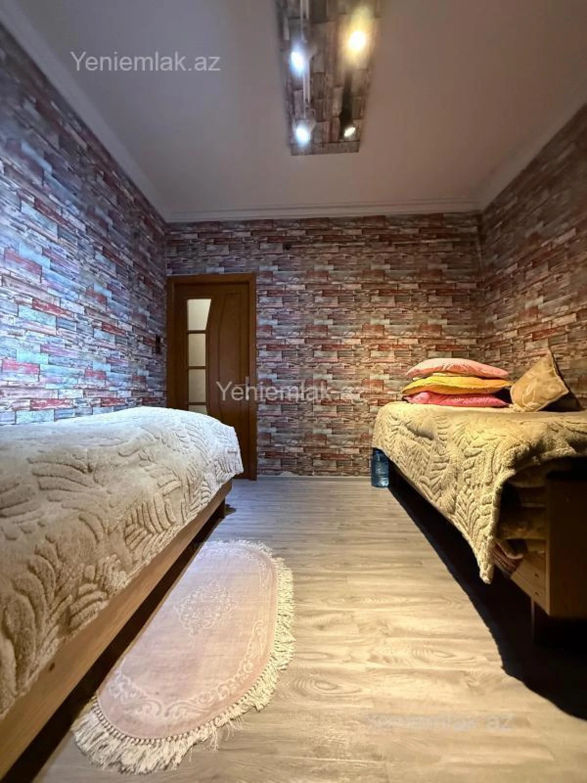 Satılır 5 otaqlı köhnə tikili 110 m²