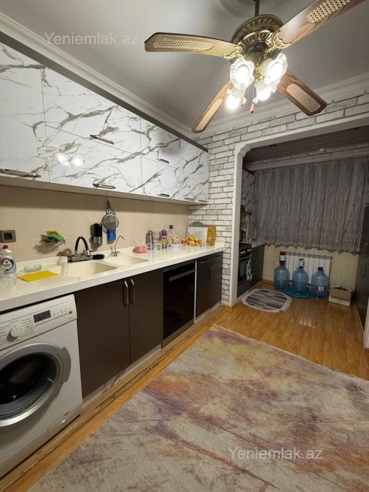 Satılır 5 otaqlı köhnə tikili 110 m²