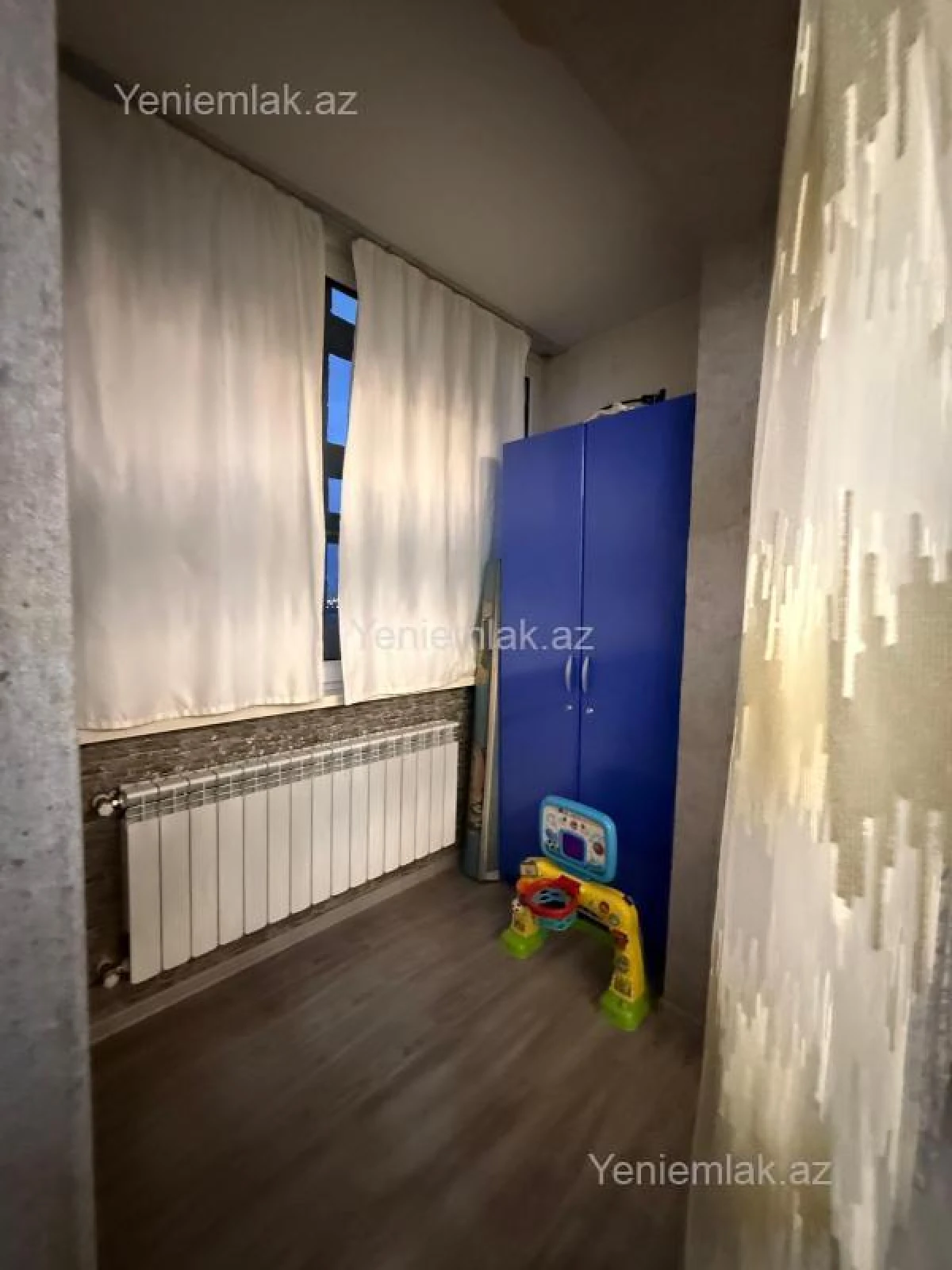 Satılır 5 otaqlı köhnə tikili 110 m²