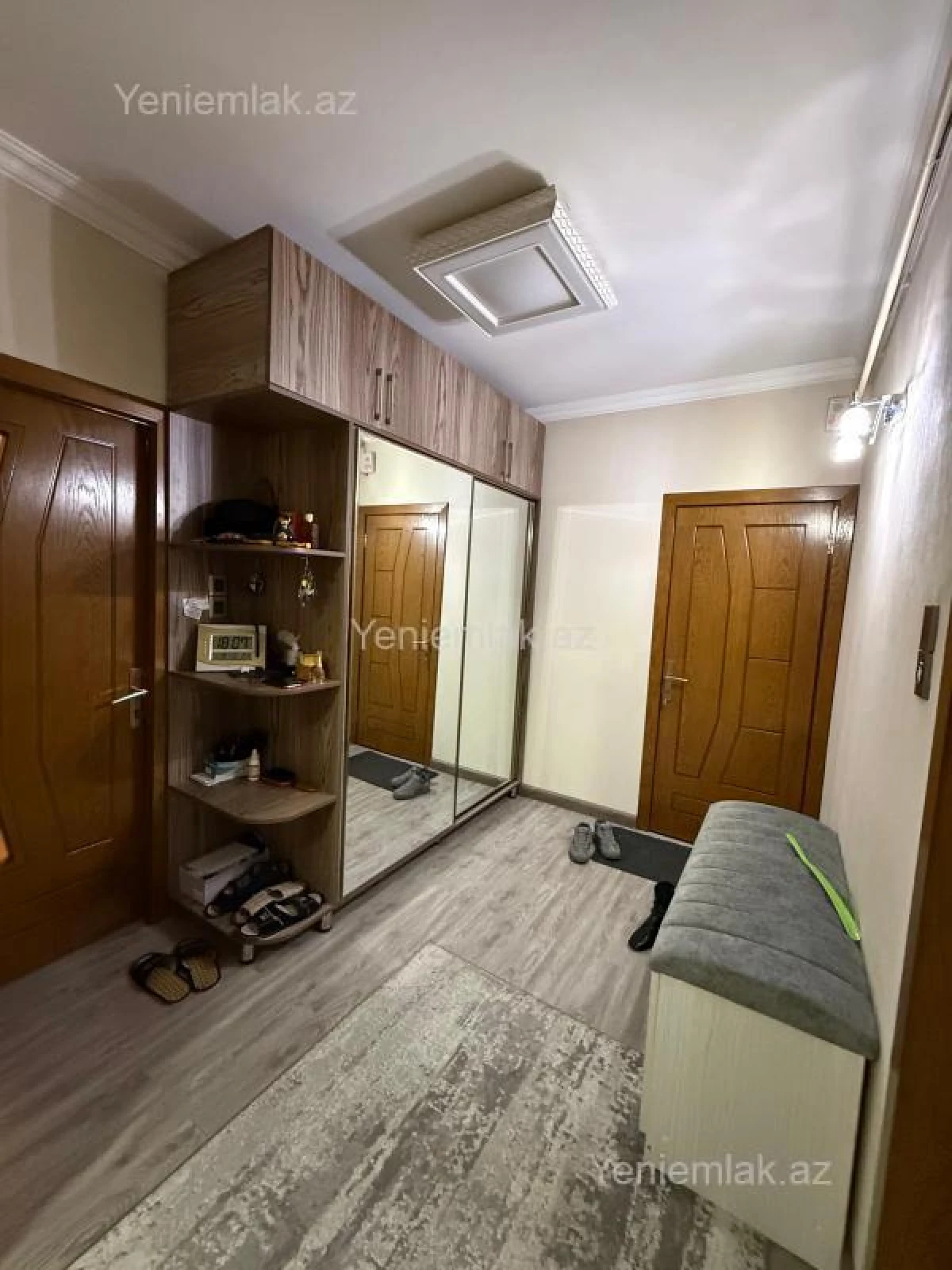 Satılır 5 otaqlı köhnə tikili 110 m²