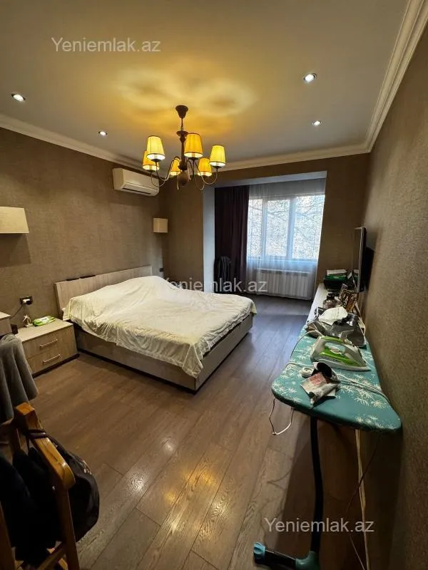 Satılır 5 otaqlı köhnə tikili 120 m²