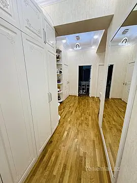 Satılır 3 otaqlı yeni tikili 110 m²