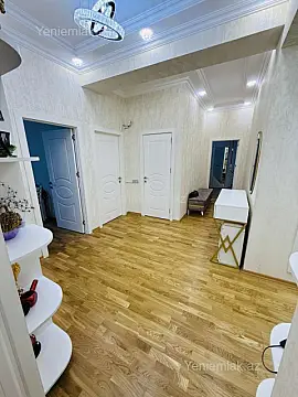 Satılır 3 otaqlı yeni tikili 110 m²