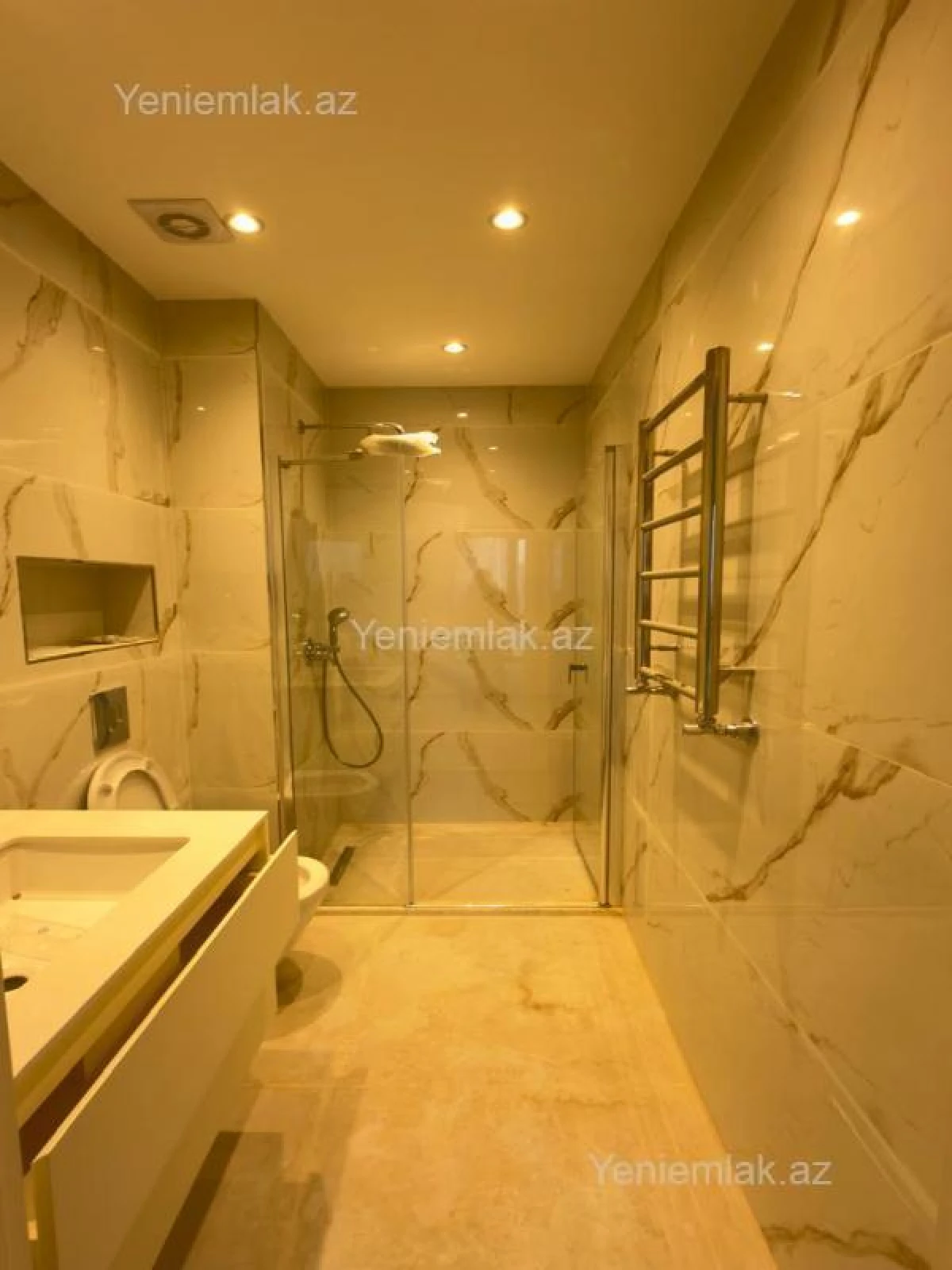 Satılır 3 otaqlı yeni tikili 84 m²