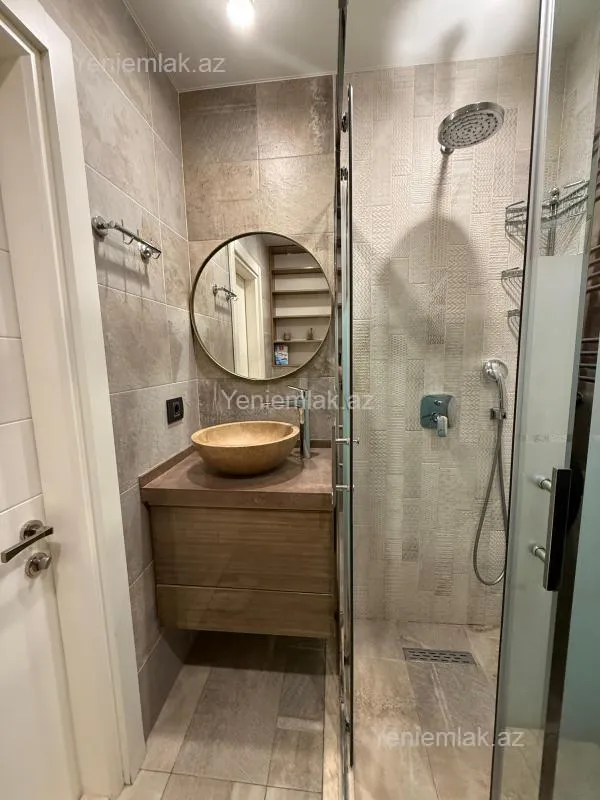 Satılır 3 otaqlı yeni tikili 90 m²