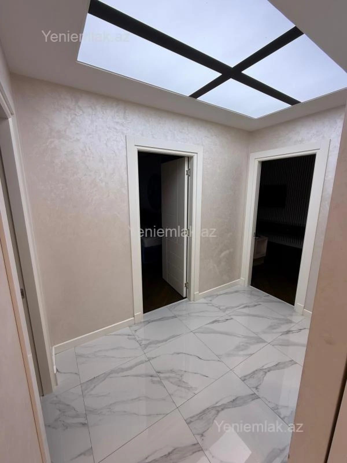 Satılır 3 otaqlı yeni tikili 90 m²