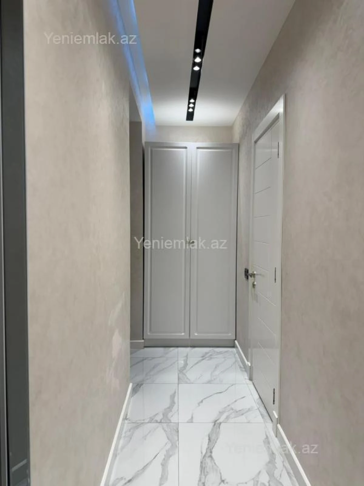 Satılır 3 otaqlı yeni tikili 90 m²