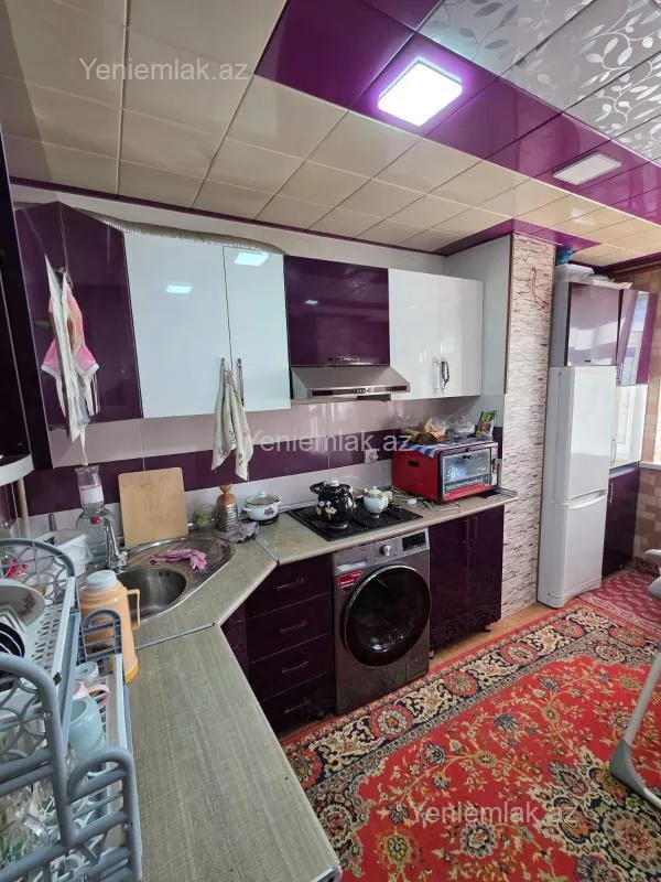 Satılır 3 otaqlı köhnə tikili 72 m²