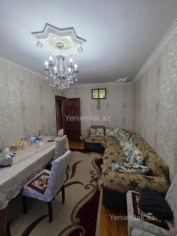 Satılır 3 otaqlı köhnə tikili 72 m²