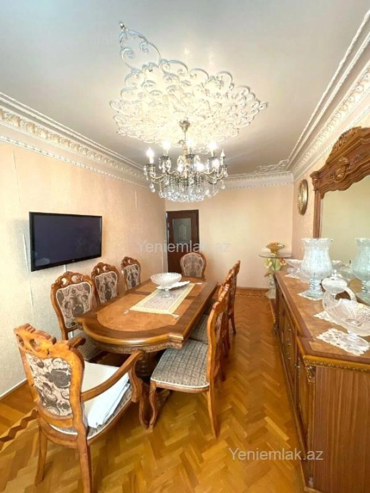 Satılır 5 otaqlı köhnə tikili 125 m²