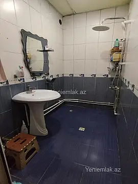 Satılır 3 otaqlı köhnə tikili 85 m²